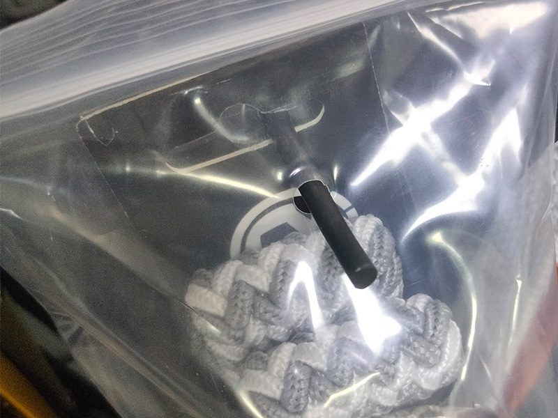 Custom Golf Belt Packaging: Hang Cards & Resealable Polybags Custom Golf Belt Packaging: Hang Cards & Resealable Polybags
